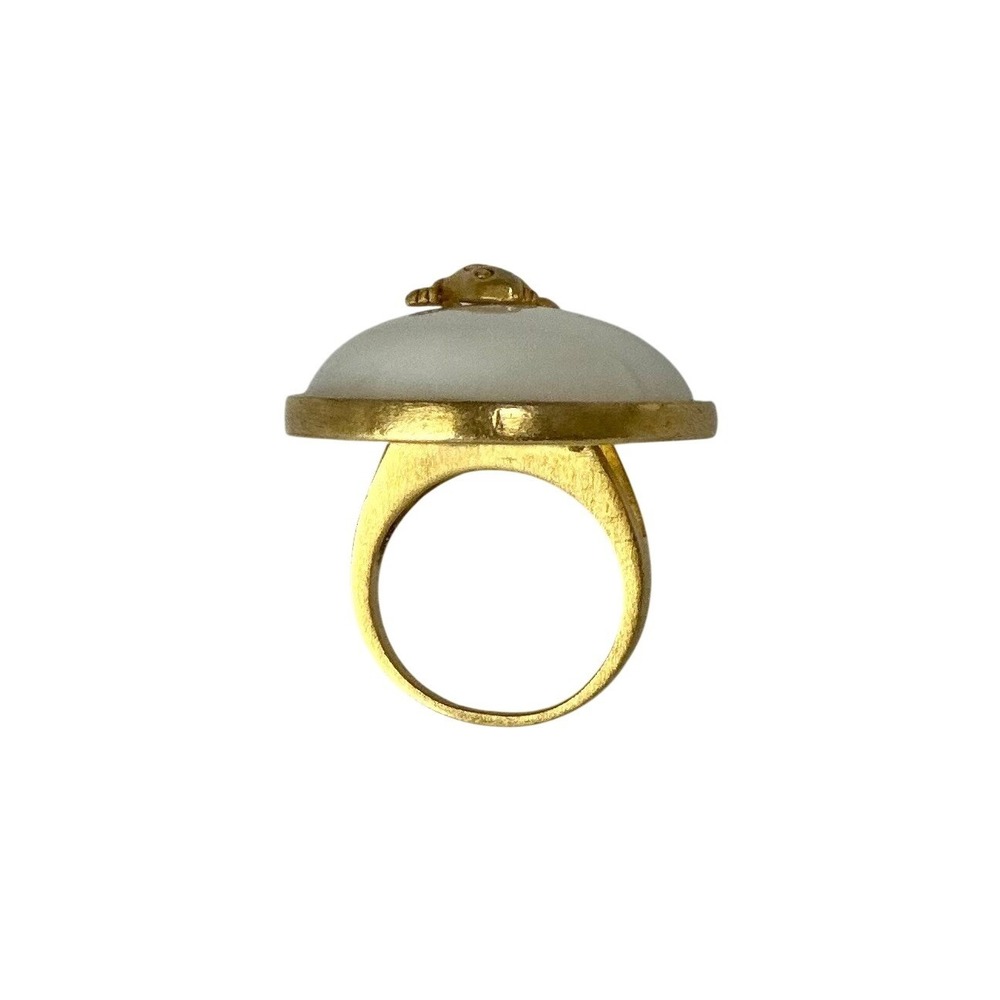Glow by Sheila Fajl  Gold Gecko‎ Lizard White Cabochon Oval Ring- Size 8 - Picture 3 of 5